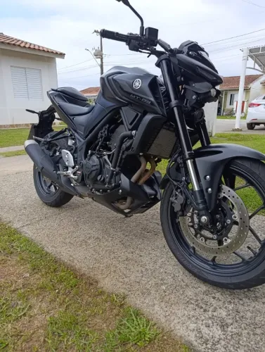 YAMAHA MT-03 2025 PRETA 6.300 KM