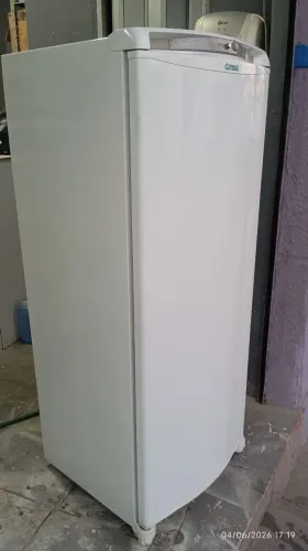 Freezer vertical Consul 