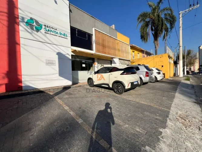 Galpão para Alugar no Parque Mandaqui com Área de 424 m² para Negócios e Armazenamento