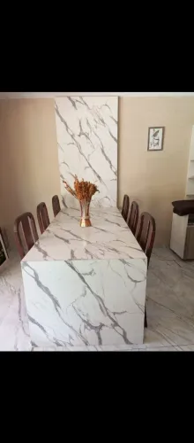 Mesa com cadeiras