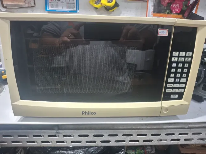 VENDO MICROONDAS PHILCO 23 litros 127v usado