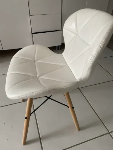 Cadeira estofada 