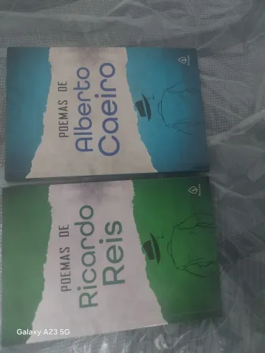 ?Kit 3 Livros: Fernando Pessoa e Heterônimos (Editora Principis)