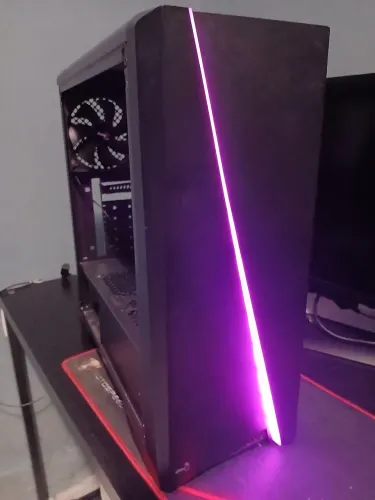Gabinete gamer LED