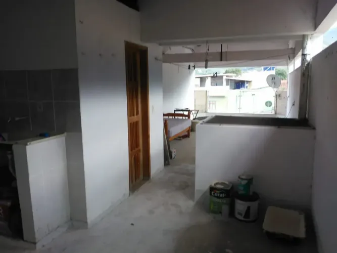 CASA COM 4 QUARTOS EM VILA MURIQUI