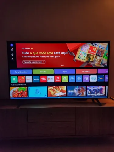 Smart TV LG 70" 4K UHD UR8750 - Impecável - 70 Polegadas
