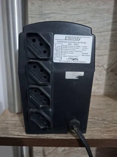Estabilizador Force Line Eternity 300va
