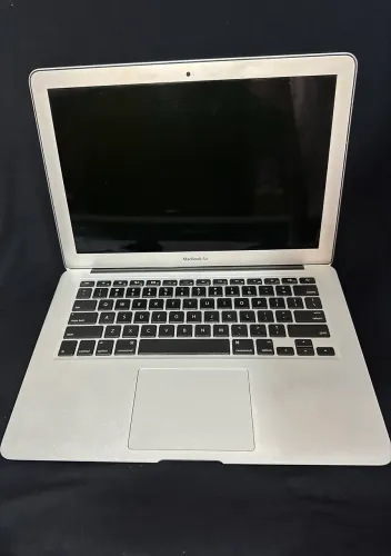 MacBook Air 13? (2014) ? i5, 4GB, SSD 256GB