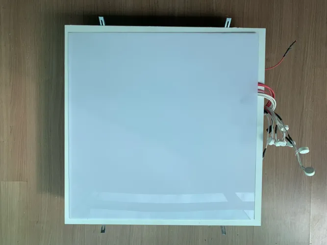 Vendo luminária de embutir