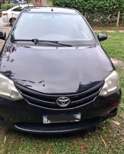 Toyota Etios XS Sedan 1.5 Flex 16V 4P Mec. 2013