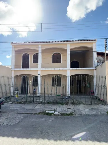 Exelente casa no Bairro Luzia