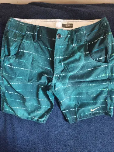 Bermuda Nike