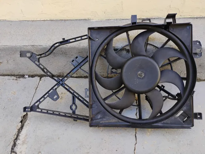 Motor ventoinha Vectra 2.0/2.2 de ano 97 a 2005 com defletor encaixe 3 pinos