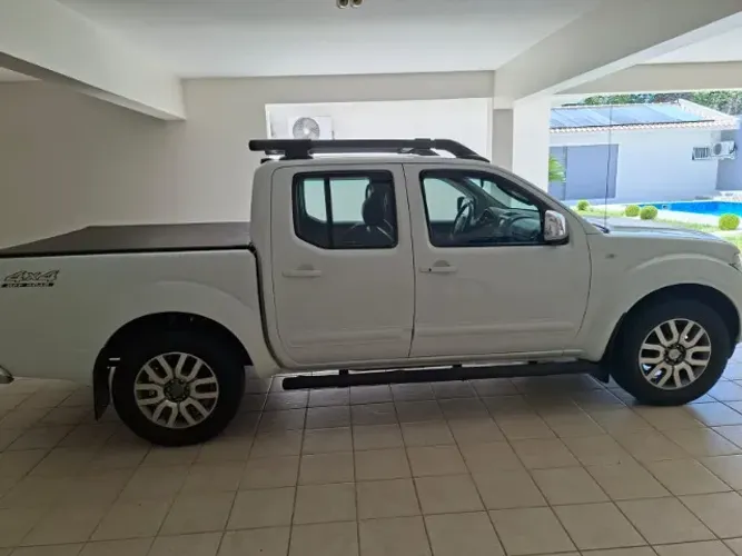 Nissan Frontier SL CD 4X4 2.5tb Diesel AUT 2015
