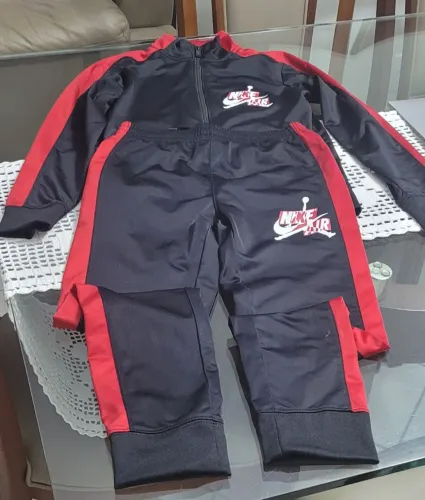 Conjunto Nike 10-12 anos