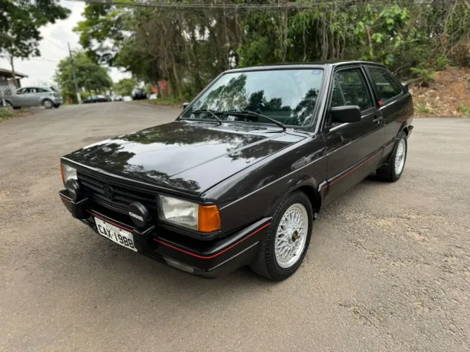 Volkswagen Gol Geração I GTS 1.8 8V Álcool Mec. 2P 1989