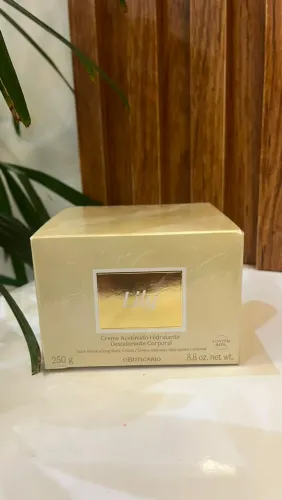 Creme acetinado lily essense