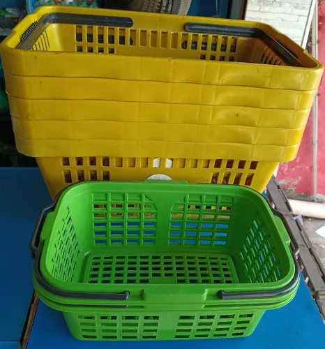 5 cesta grande e 2 pequena para Hortifruti