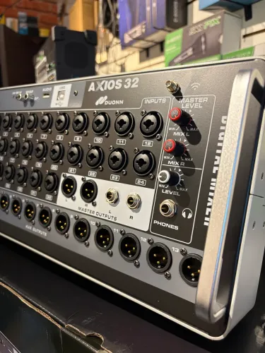 Mesa Digital Duonn Axios 32 Canais 14 Auxliares Multi Track