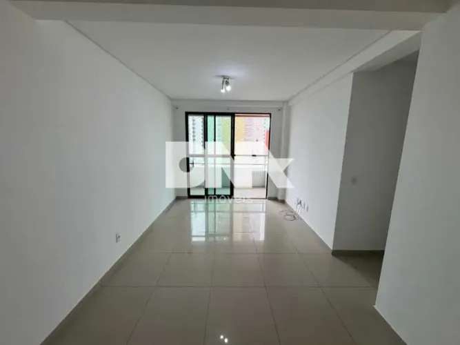 Apartamento com 69,5 m, 900m da praia de Manaíra, com área de lazer completa.