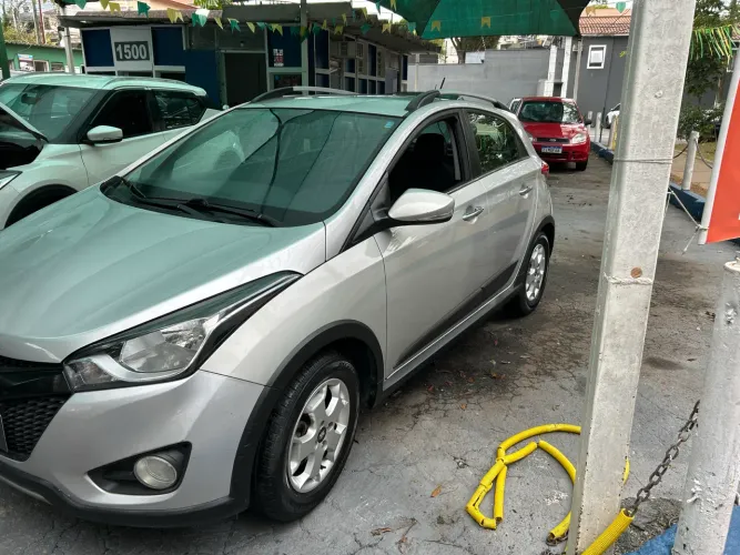 Hyundai HB20X Premium 1.6 Flex 16V Aut. 2015