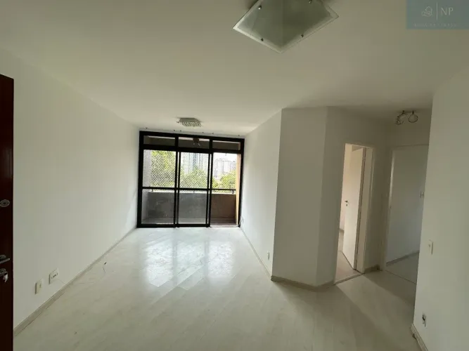Espaçoso Apartamento de 2 Quartos com Vista Luxuosa proximo a FGV
