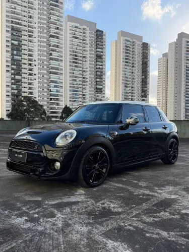 Mini Cooper S 2.0 Turbo 16V 5P Aut. 2015