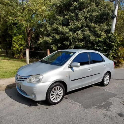 Toyota Etios XLS Sedan 1.5 Flex 16V 4P Mec. 2013
