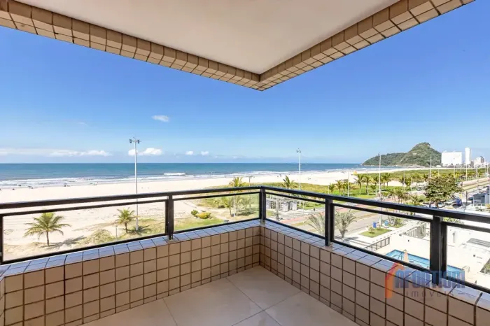 Cobertura Duplex Beira-Mar em Caiobá | Vista Permanente para o Mar - Reformado