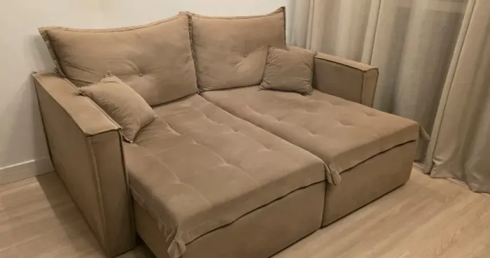 Sofá retrátil medindo 1,90m