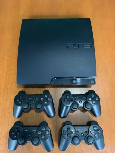 PS3 + 4 controles + jogos