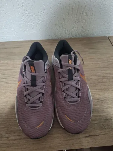 Tênis Nike novo - tam 42.5