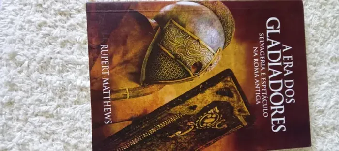 Livro " A era dos gladiadores "