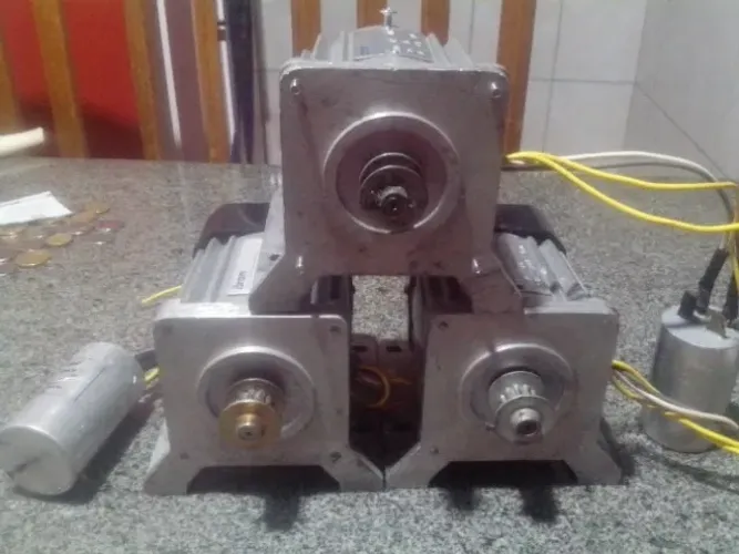 2 motores indução 127 volts 37 watts 1700 rpm estrutura de alumínio bem leve