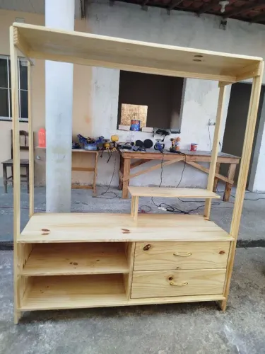 Arara closet de madeira 