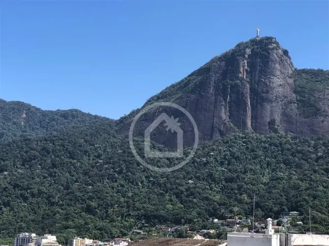 Terreno em localização privilegiada com vista esplendorosa para o Lagoa e Cristo Redentor