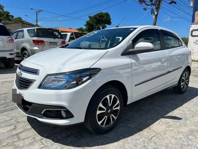 ONIX LT 1.4 2013 (OPORTUNIDADE)