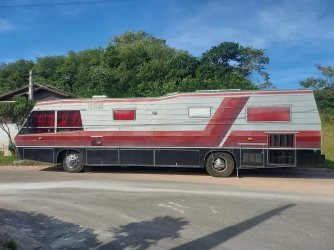 Motorhome Itapuã impecável 