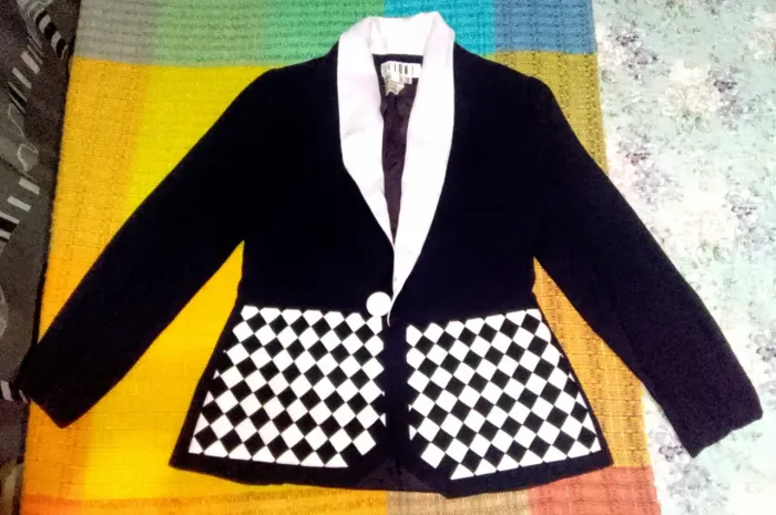 BLAZER FEMININO N°40. (SIONI).