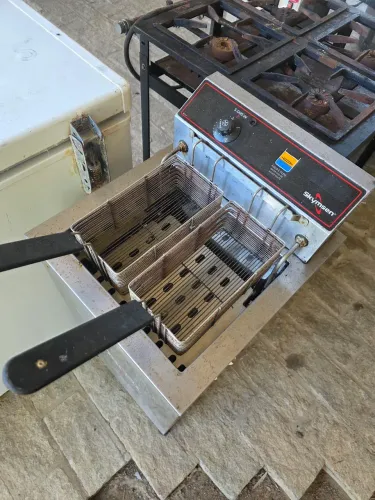 Fritadeira Skymsen Óleo/Água 18lts.