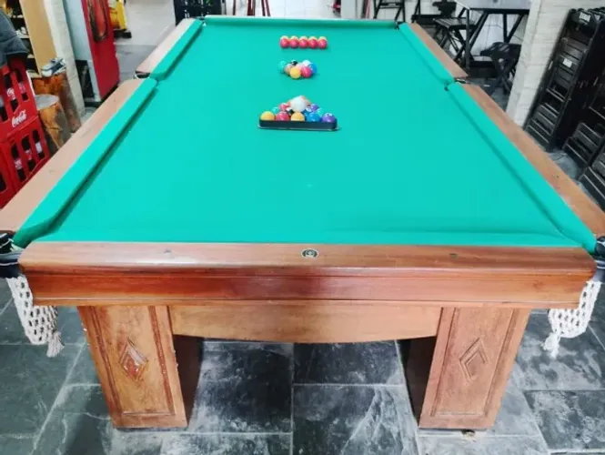Vende Mesa de Bilhar Completa e Profissional - Semi Nova.
