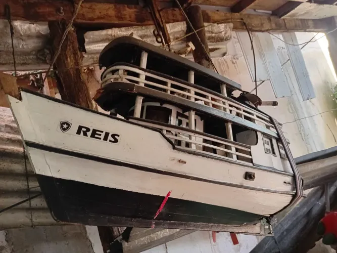 Vende se miniatura de barco para decoração 