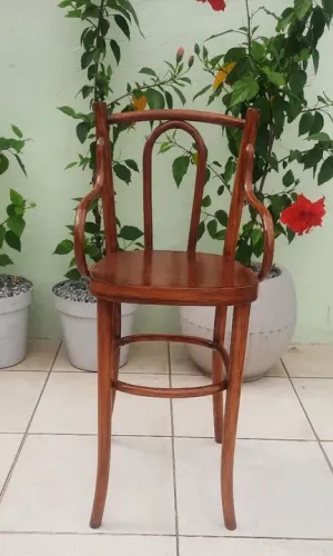 Cadeira Infantil Thonet de madeira 
