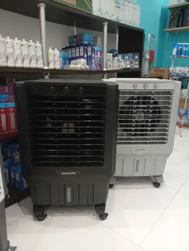 Promoção Climatizador de Ar Poloclima 45 litros com grades de proteção de colmeia 