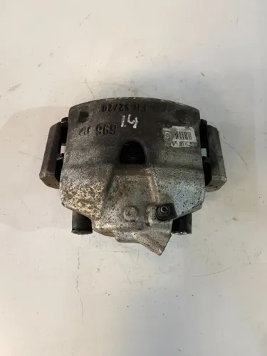 Pinça de Freio Dianteira Direita Chevrolet Onix 1.0 2014 2015 2016 (9)