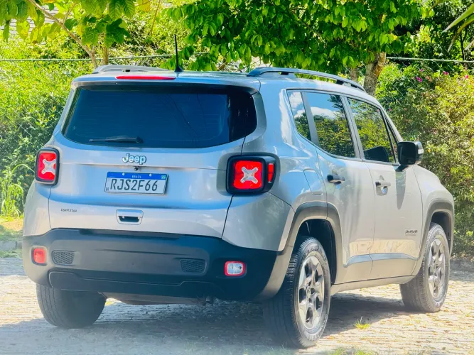 Jeep Renegade 1.8 Flex Automático 2021/2021 - Apenas 40.000 km - IMPECÁVEL!