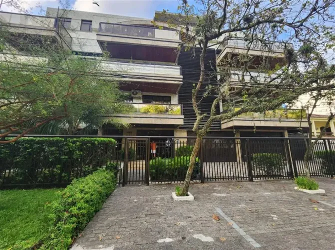 0 - Cobertura 4 quartos, sendo 1 suíte