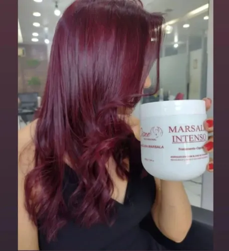 Mascara matizadora marsala intenso cisne