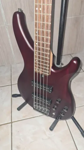 Contrabaixo Yamaha TRBX505 Ativo e Passivo + Capa + Correia + Cabo + Afinador