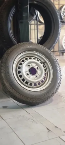 Roda step Aro 15 e Pneu FUSCA